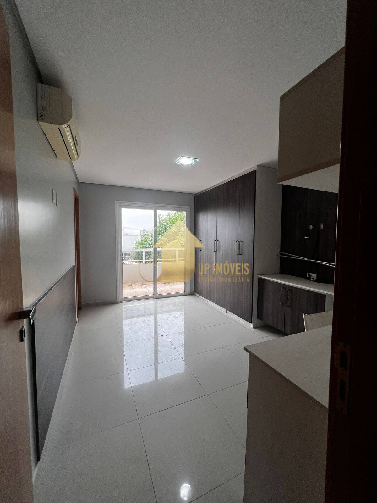 Casa de Condomínio à venda com 4 quartos, 300m² - Foto 33