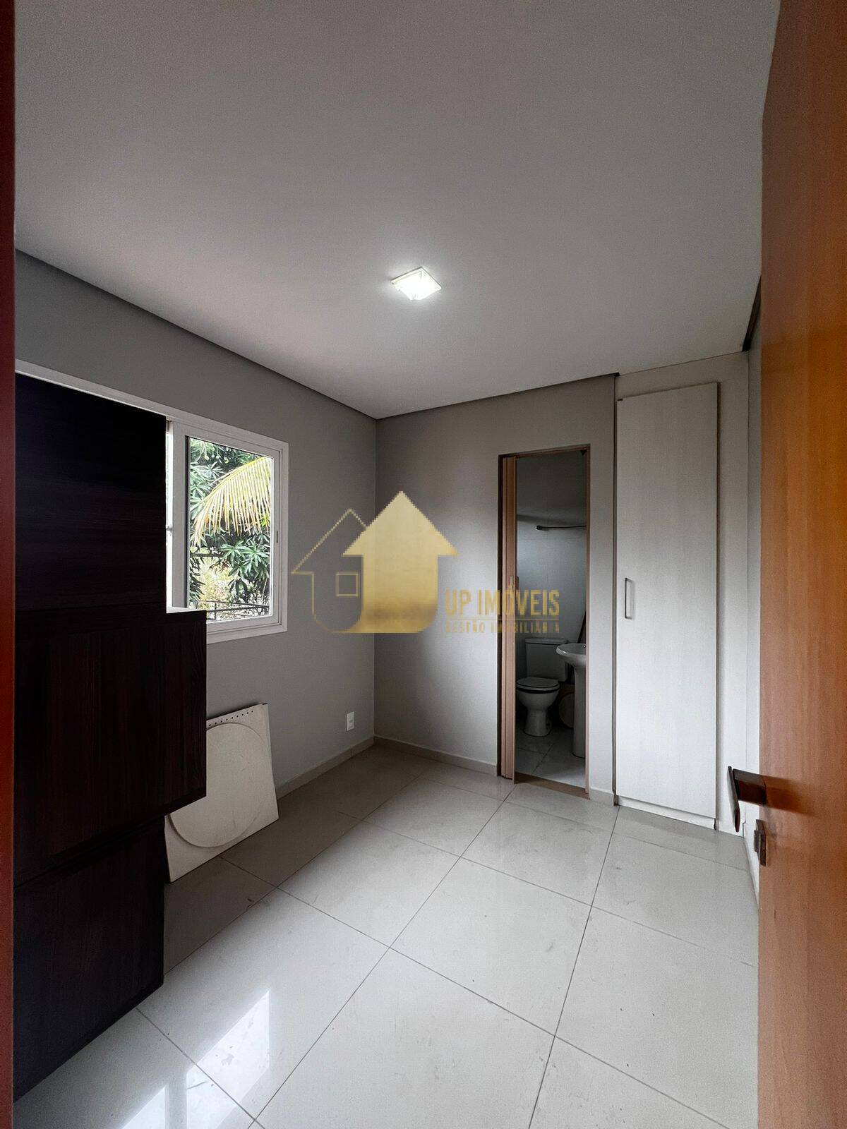 Casa de Condomínio à venda com 4 quartos, 300m² - Foto 58