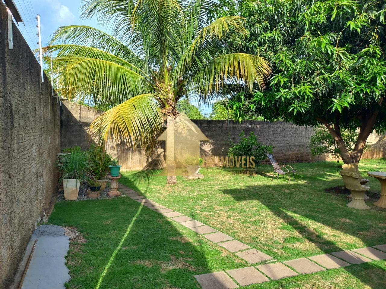 Casa à venda com 3 quartos, 208m² - Foto 22