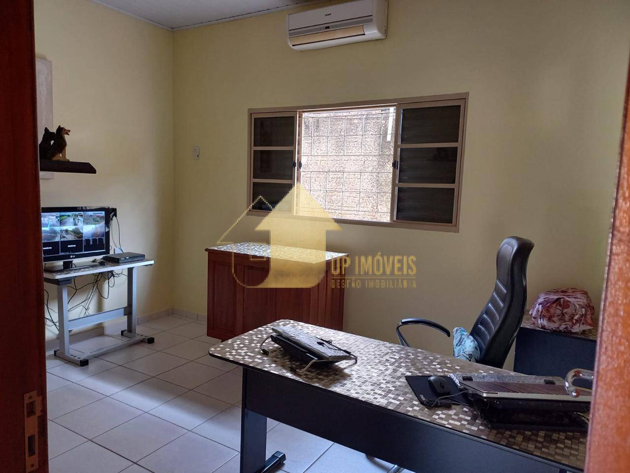 Casa à venda com 3 quartos, 208m² - Foto 5