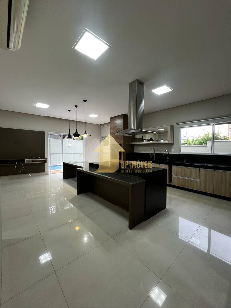 Casa de Condomínio à venda e aluguel com 4 quartos, 330m² - Foto 4