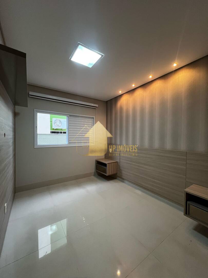Casa de Condomínio à venda e aluguel com 4 quartos, 330m² - Foto 13