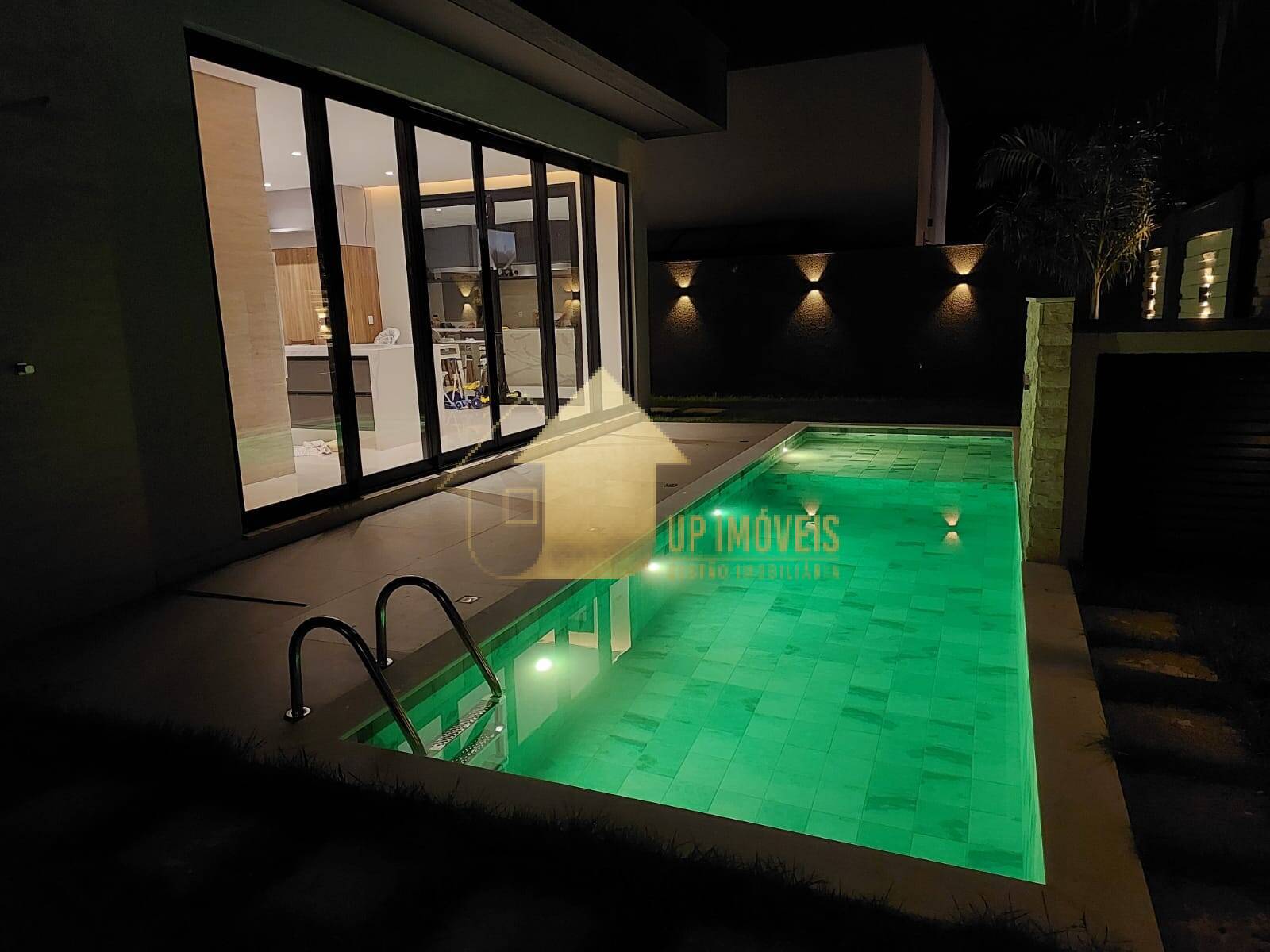 Casa de Condomínio à venda com 4 quartos, 339m² - Foto 24