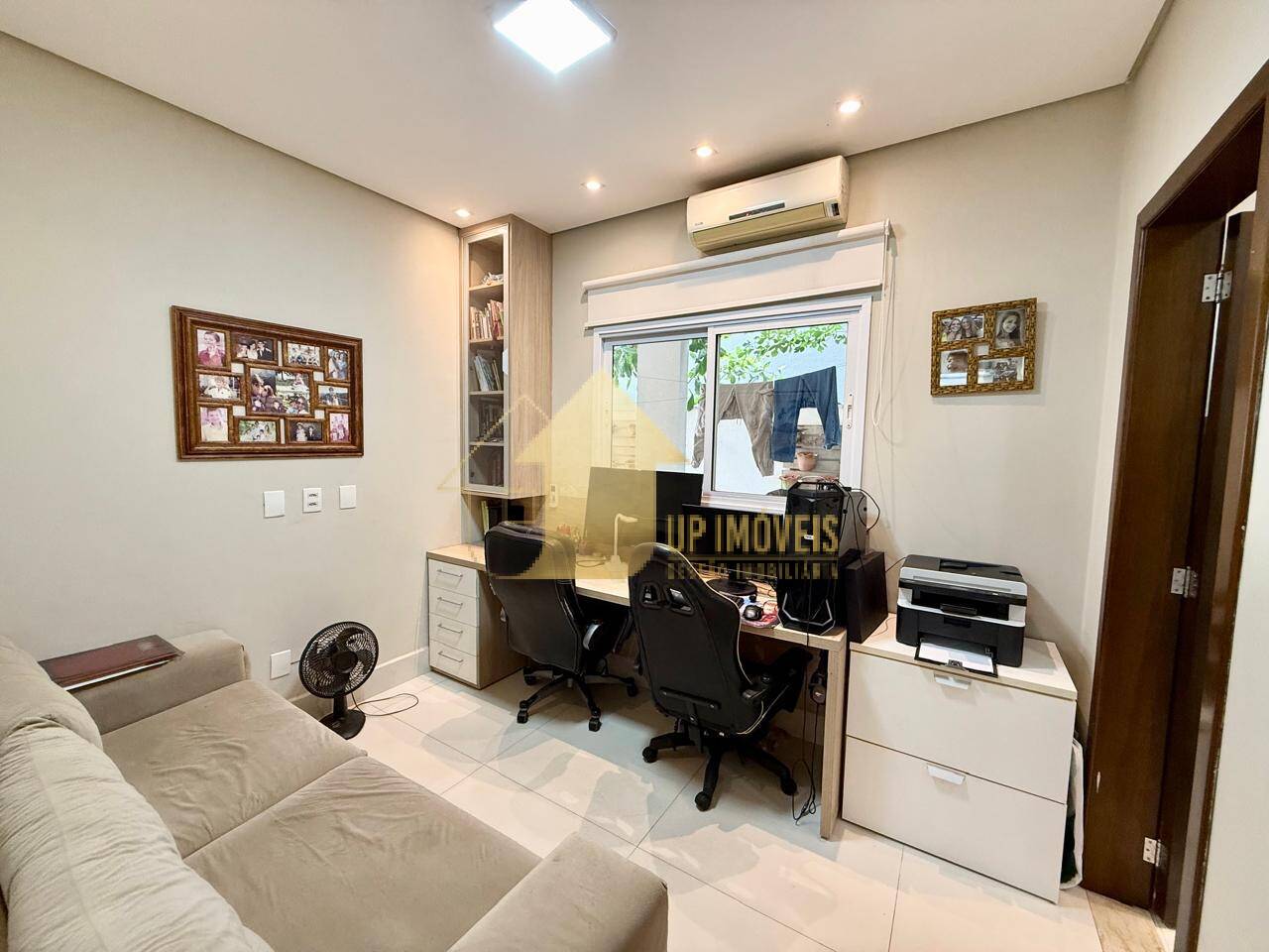 Casa de Condomínio à venda e aluguel com 4 quartos, 285m² - Foto 9