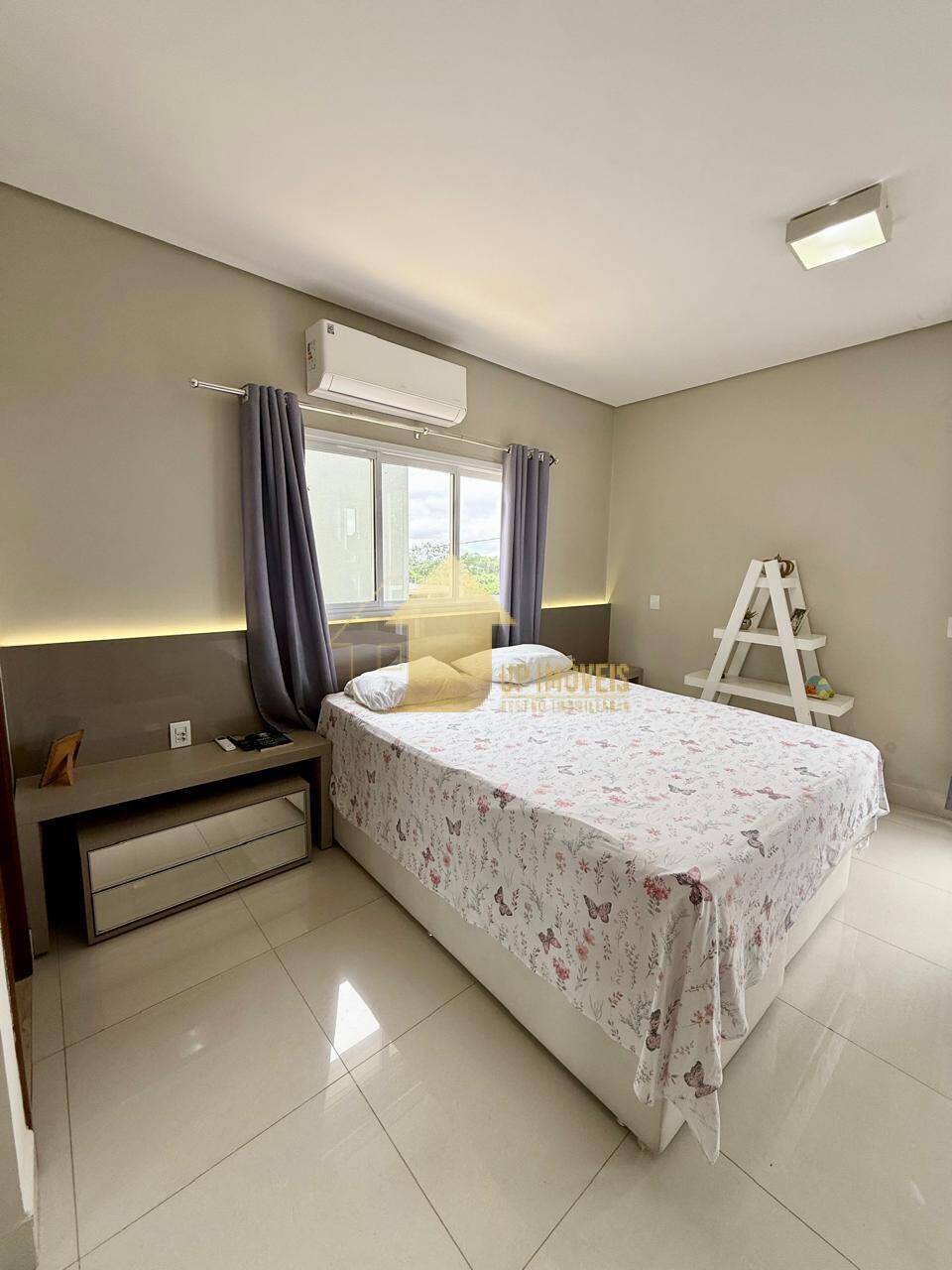 Casa de Condomínio à venda e aluguel com 4 quartos, 285m² - Foto 17