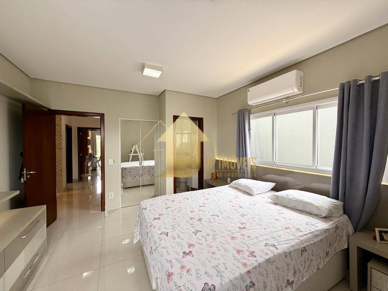 Casa de Condomínio à venda e aluguel com 4 quartos, 285m² - Foto 18