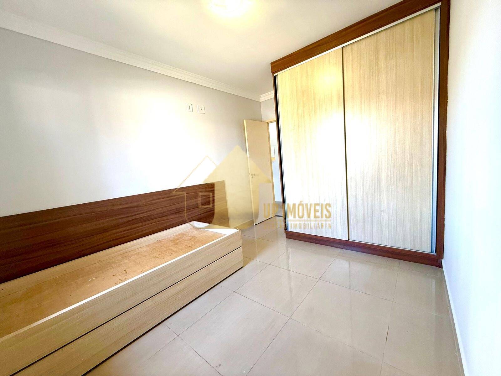 Casa de Condomínio à venda e aluguel com 3 quartos, 98m² - Foto 4