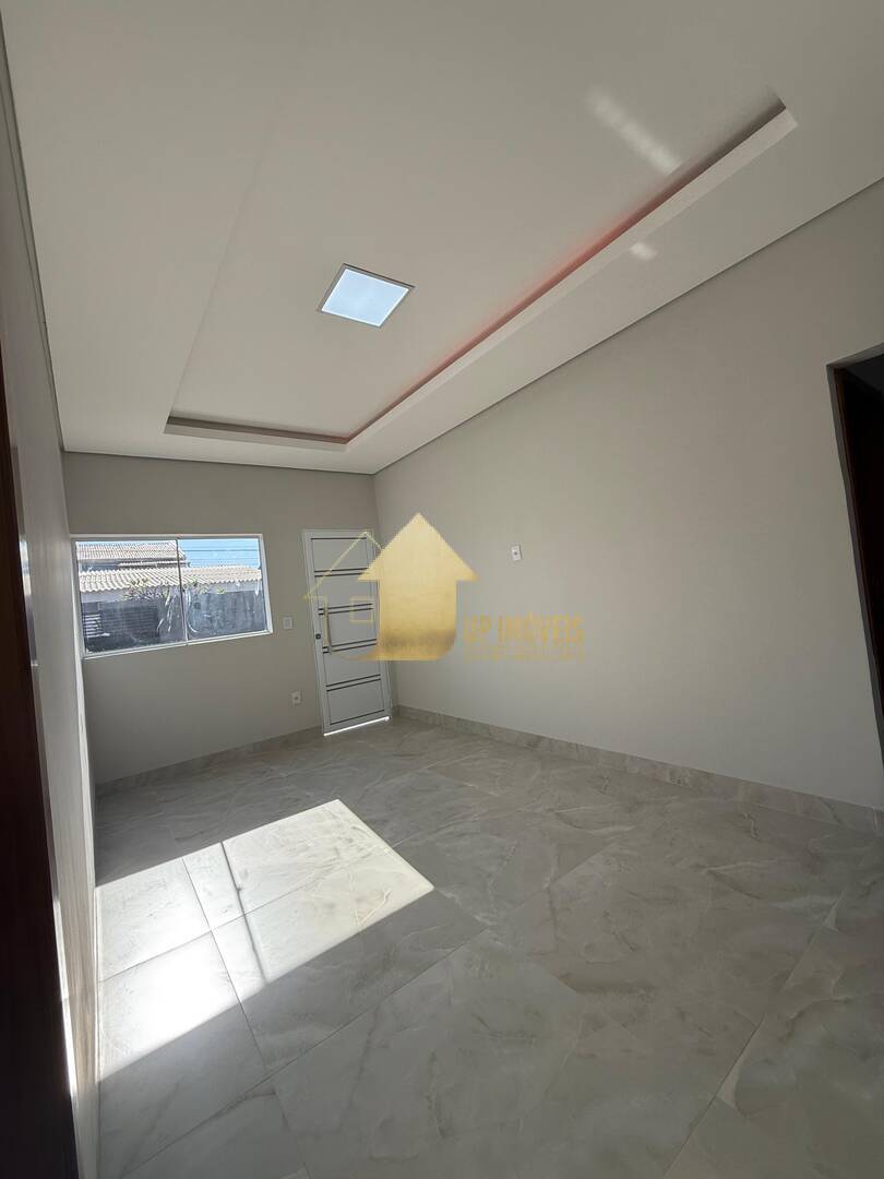 Casa à venda com 3 quartos, 150m² - Foto 3