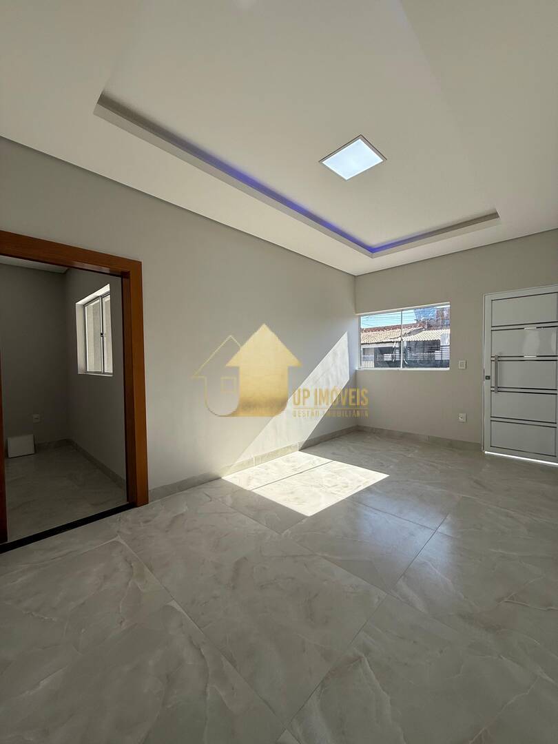 Casa à venda com 3 quartos, 150m² - Foto 4