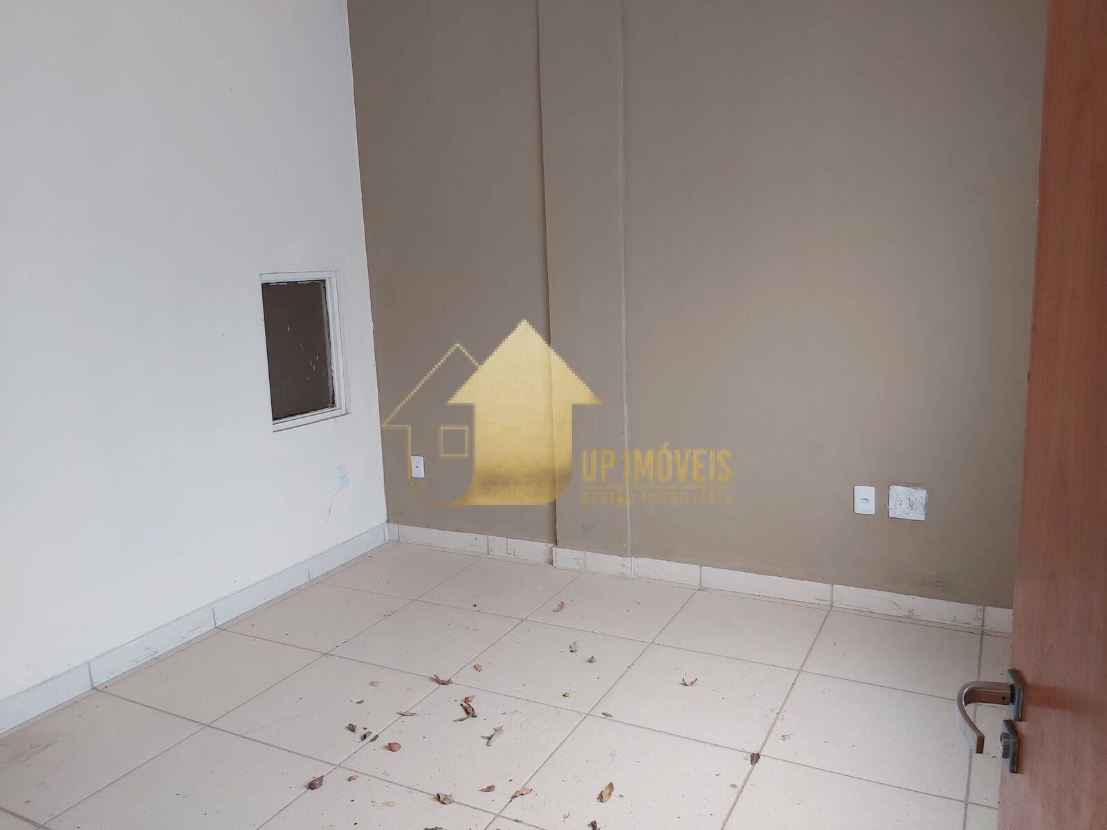 Prédio Inteiro para alugar, 150m² - Foto 2