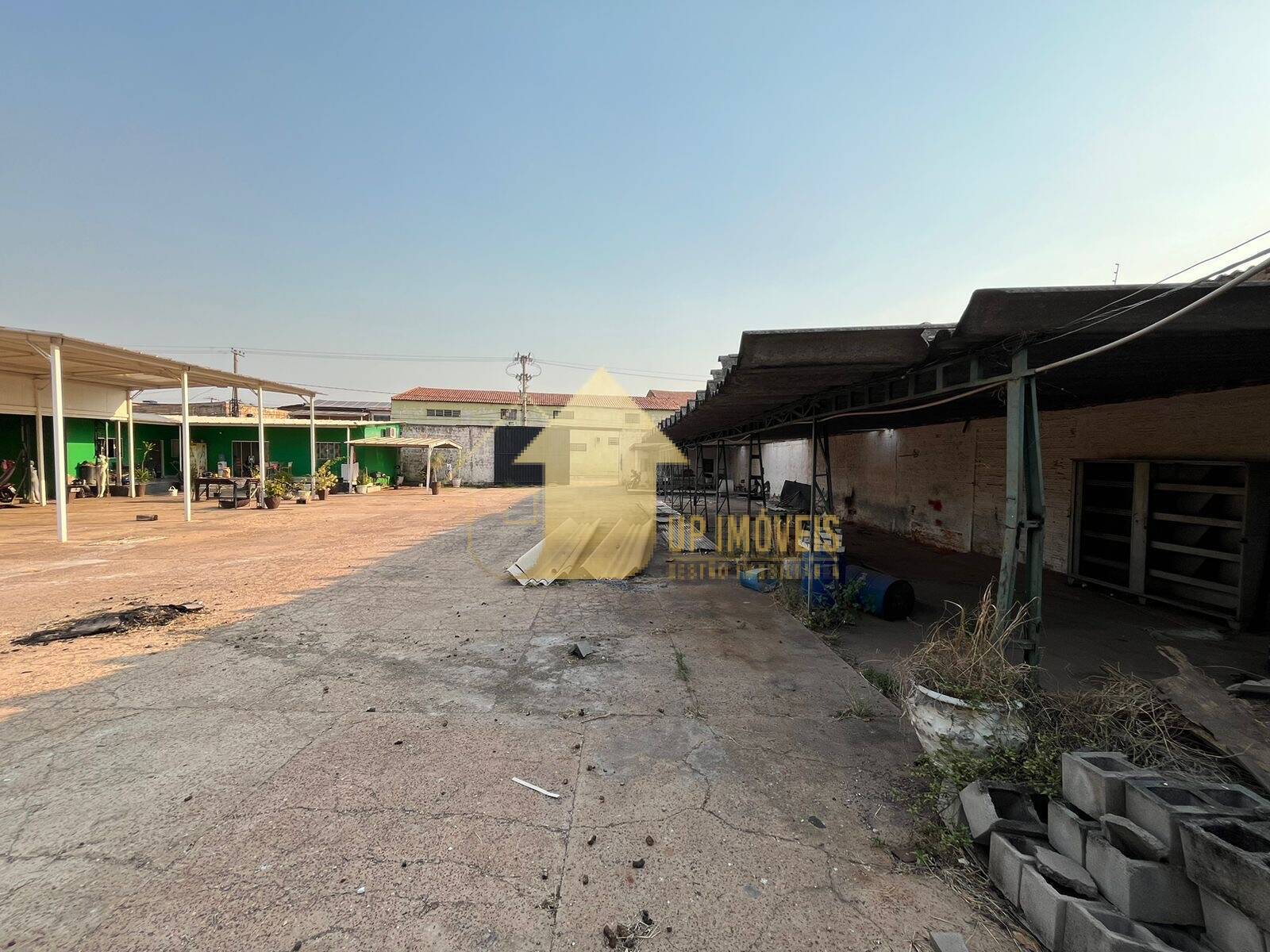 Prédio Inteiro para alugar, 1000m² - Foto 1