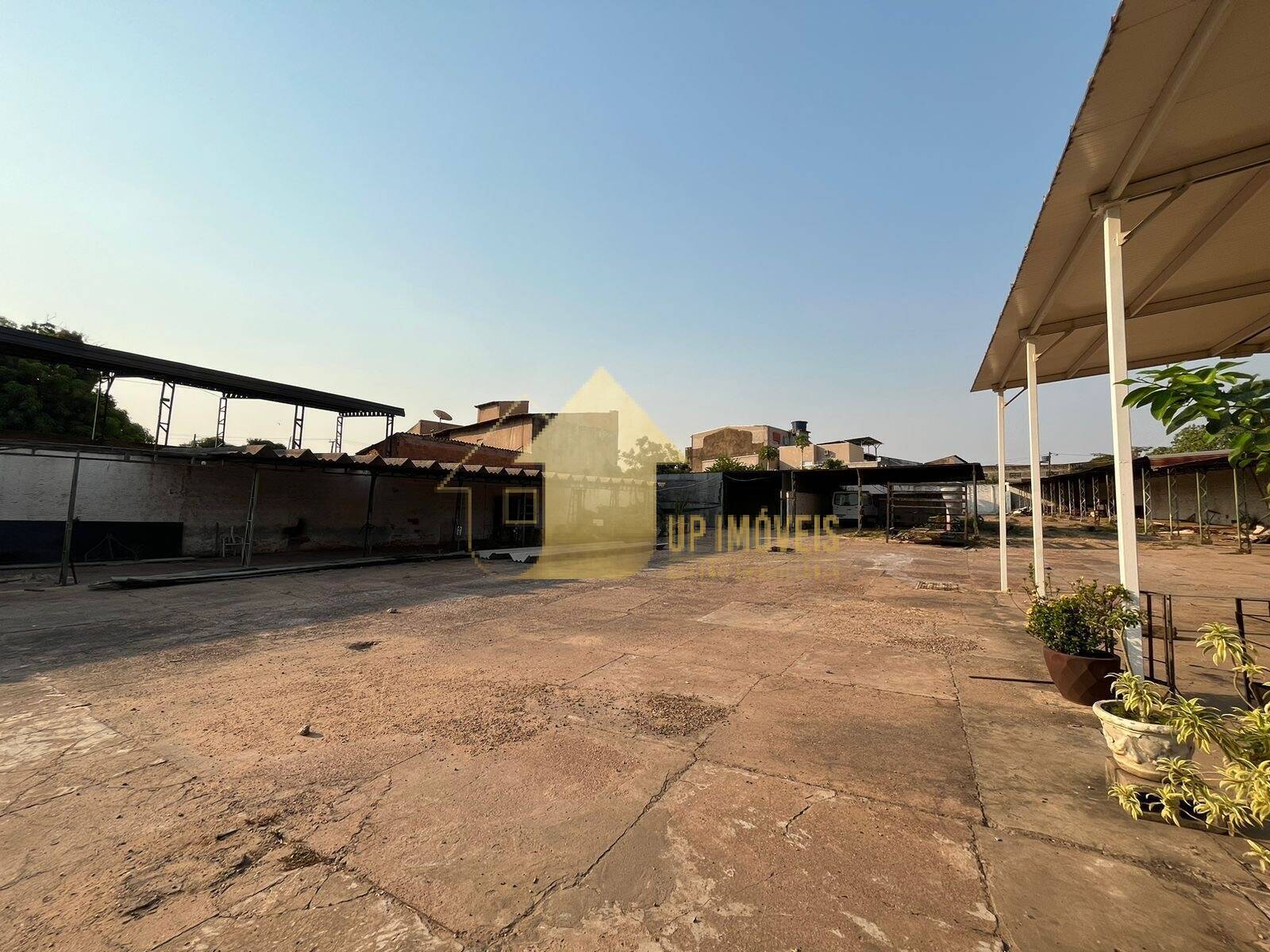 Prédio Inteiro para alugar, 1000m² - Foto 7