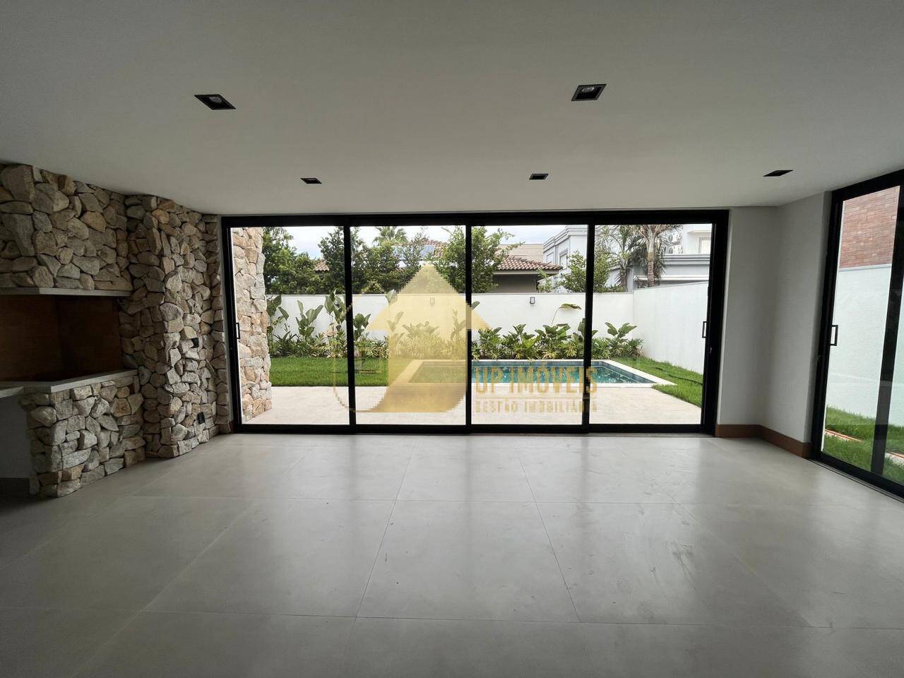 Casa de Condomínio à venda com 4 quartos, 307m² - Foto 10