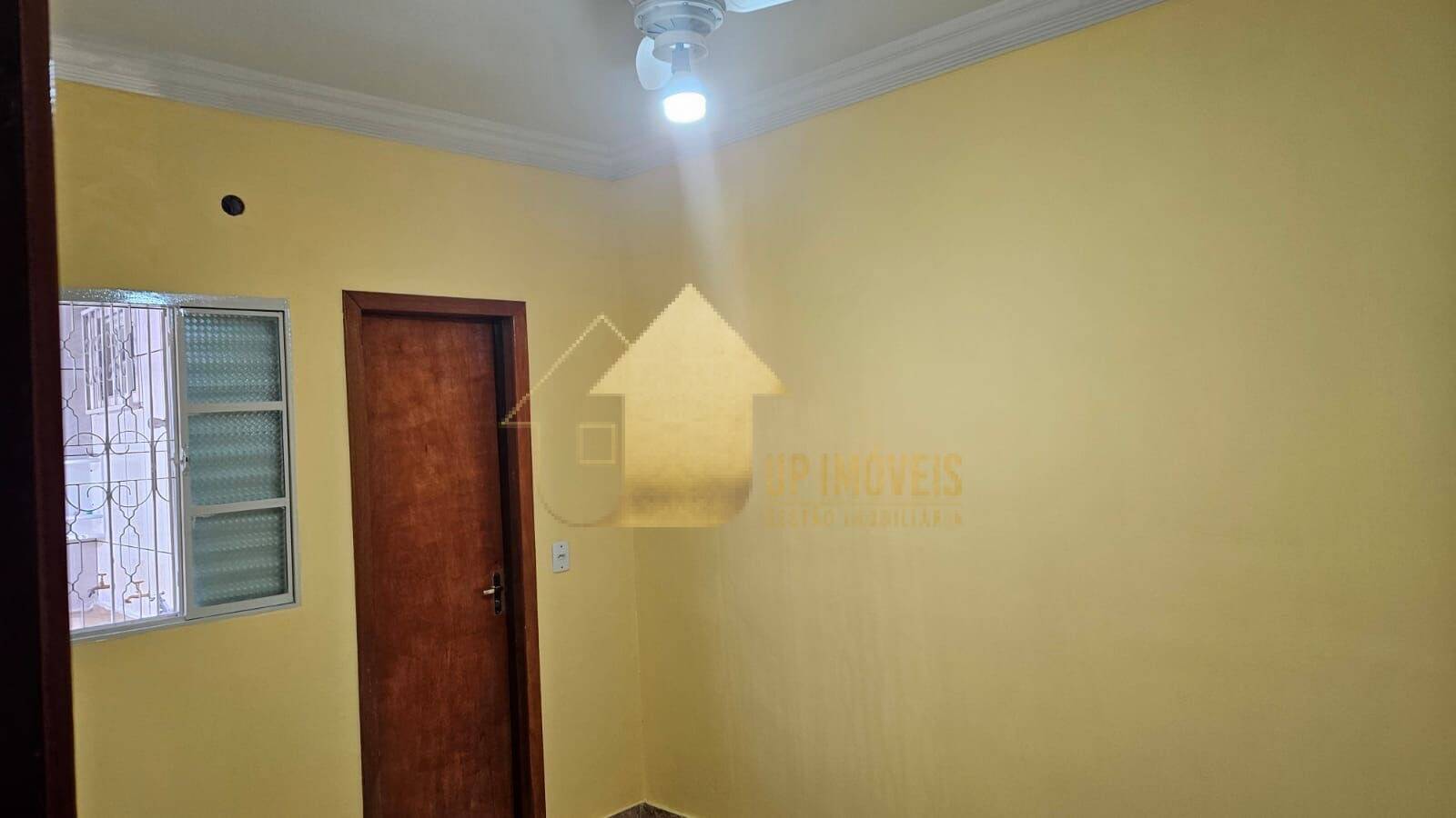 Casa de Condomínio para alugar com 30 quartos, 150m² - Foto 7