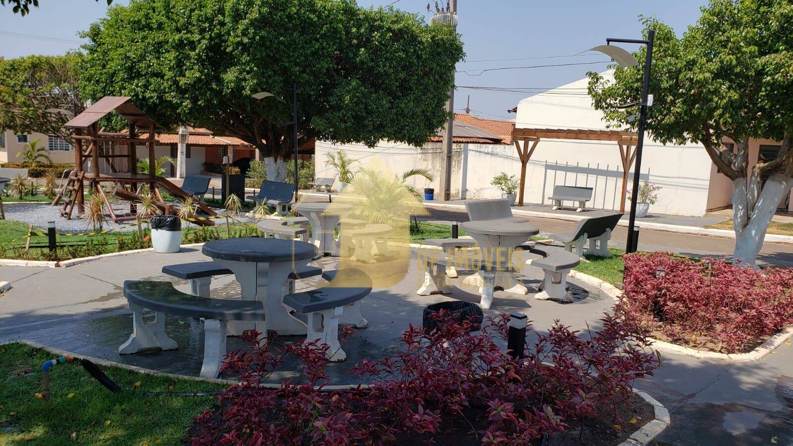 Casa de Condomínio para alugar com 30 quartos, 150m² - Foto 8