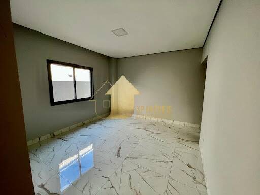 Casa à venda com 3 quartos, 161m² - Foto 9