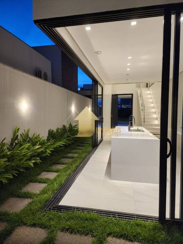Casa de Condomínio à venda com 3 quartos, 192m² - Foto 1